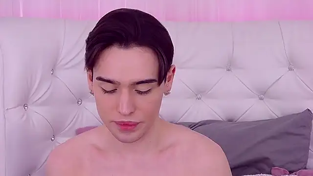 Snapshot of RobbyCharming chatting on February 23, 7:25 pm RobbyCharming online show from February 23, 7:25 pm