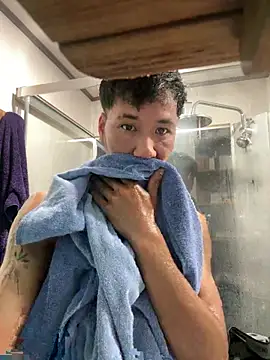 juniiorre online show from April 1, 7:55 pm