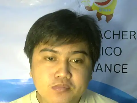 Snapshot of Yummy_Tommy21 chatting on September 18, 6:10 pm Yummy Tommy21 online show from September 18, 6:10 pm