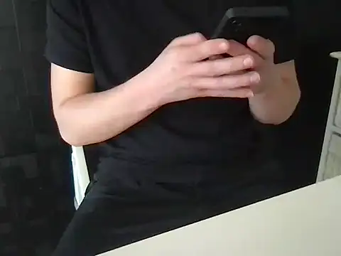 Hottie-James01 online show from March 1, 12:16 pm