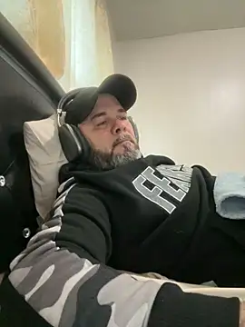 Snapshot of Cristian-Brayan chatting on September 14, 11:45 am Cristian-Brayan online show from September 14, 11:45 am