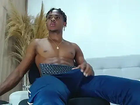 Liam-bolt online show from December 10, 10:49 pm