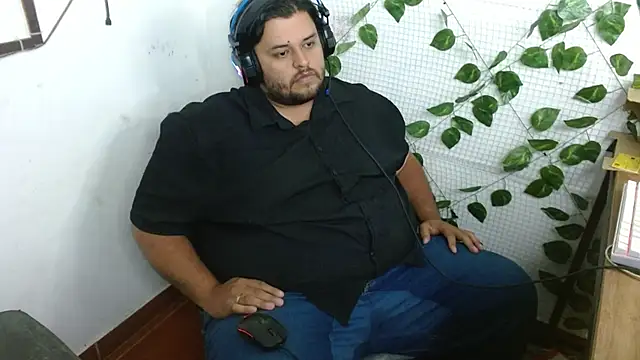 Snapshot of altairstudiosvip_ chatting on October 11, 1:26 pm altairstudiosvip online show from October 11, 1:26 pm