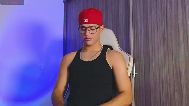 Jimmy Leeh  online show from October 1, 11:19 pm