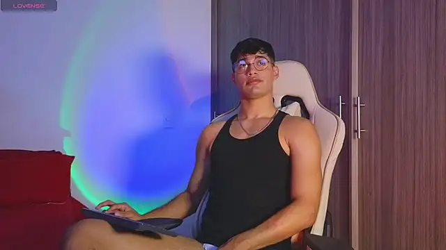 Jimmy Leeh  online show from September 30, 12:28 am