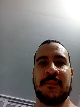 Snapshot of christian_colombian1 chatting on September 20, 6:02 am christian colombian1 online show from September 20, 6:02 am