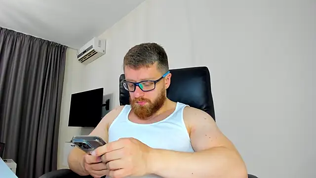 Findom guy online show from April 9, 11:49 am