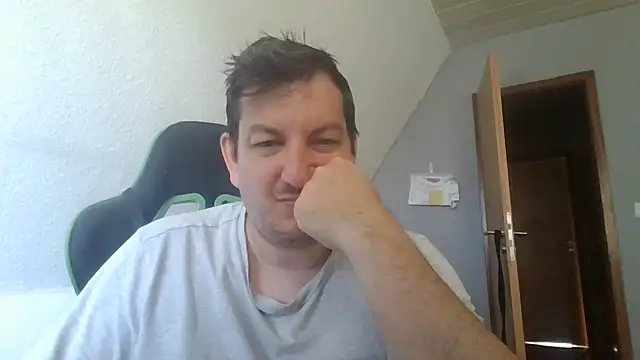 Golffahrer1982 online show from August 4, 7:36 am
