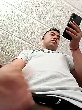 Diego leon27 online show from February 11, 1:51 pm