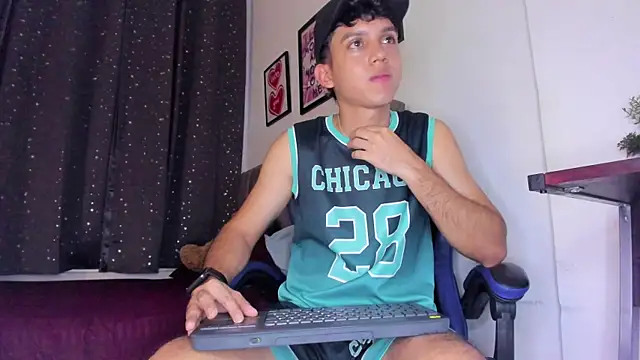 The skinnyguys online show from April 20, 11:29 pm