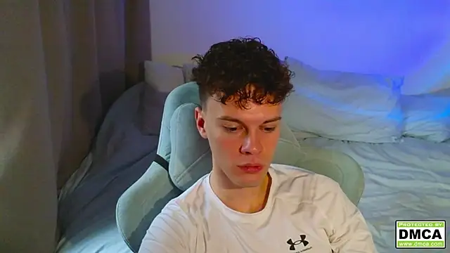 cute thomas online show from December 3, 12:11 pm