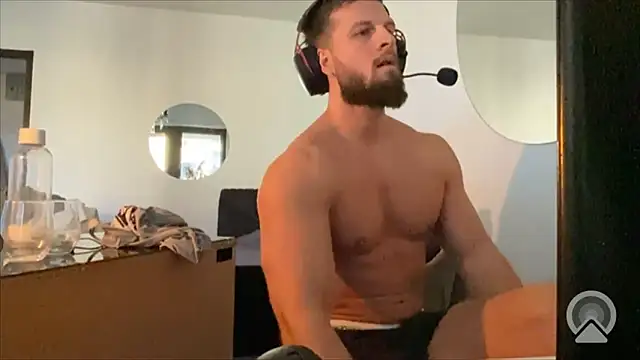 waht123 online show from November 14, 12:17 pm