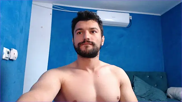 Snapshot of alex_blu chatting on October 2, 12:31 pm alex blu online show from October 2, 12:31 pm