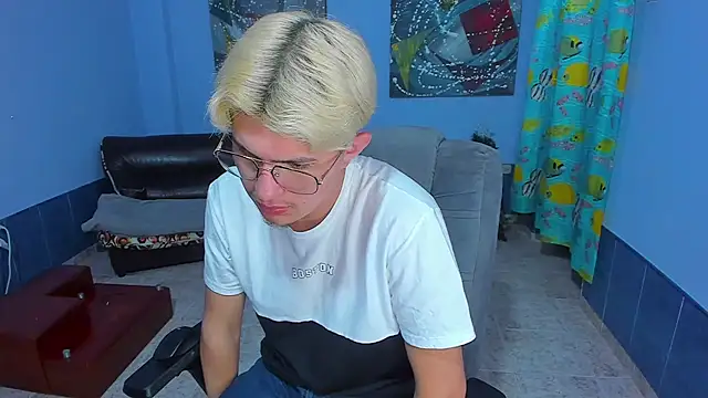 patrik 027 online show from January 8, 9:09 pm