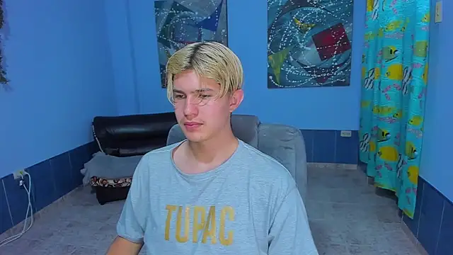 patrik 027 online show from November 11, 7:57 am