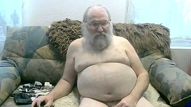 Snapshot of SexySantaC chatting on January 3, 5:42 pm SexySantaC online show from January 3, 5:42 pm