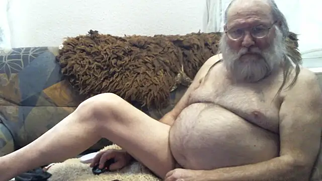 Snapshot of SexySantaC chatting on January 2, 6:45 pm SexySantaC online show from January 2, 6:45 pm