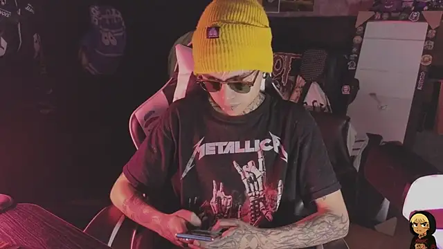 AcidMilo online show from June 6, 10:27 pm