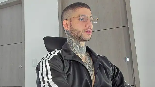  jamesleandros1 online show from September 8, 5:12 pm