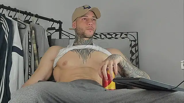  jamesleandros1 online show from October 19, 2:27 am