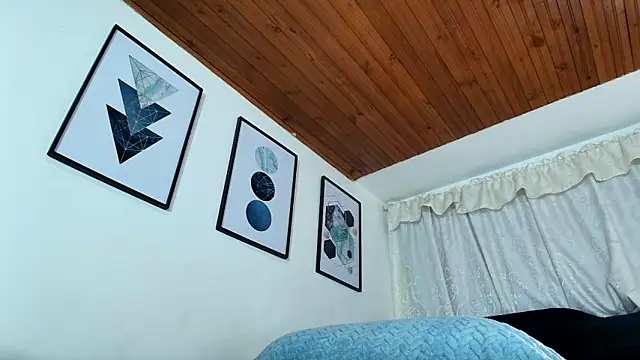 sam her online show from October 2, 9:08 pm