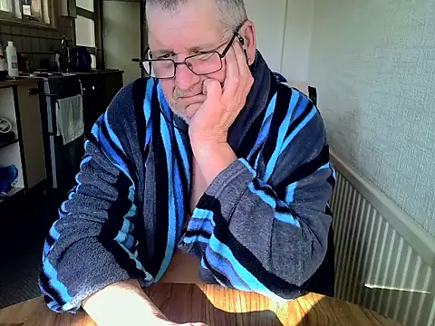 daddyflash online show from March 19, 9:28 am