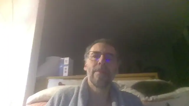 ptitcanard60600 online show from November 29, 9:39 pm