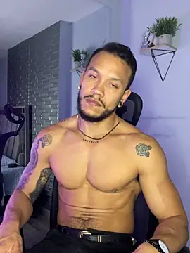 ARON TAYLER01 online show from October 29, 10:40 am