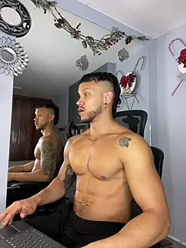 Snapshot of ARON_TAYLER01 chatting on December 7, 12:45 pm ARON TAYLER01 online show from December 7, 12:45 pm