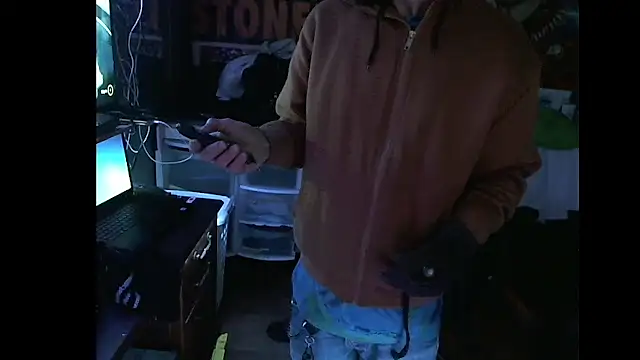 CloudDadddyyy420 online show from January 24, 7:30 am