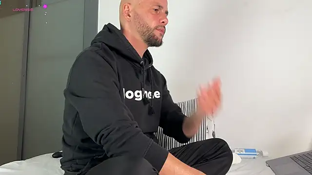 tim beard online show from April 4, 8:28 pm