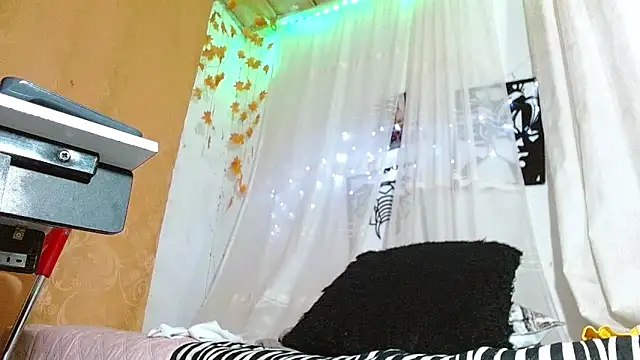 angel bonbom online show from February 26, 9:32 am