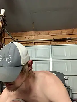 Midwestalpha online show from April 21, 8:31 am