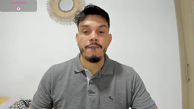 alejandro stark online show from December 31, 10:04 am