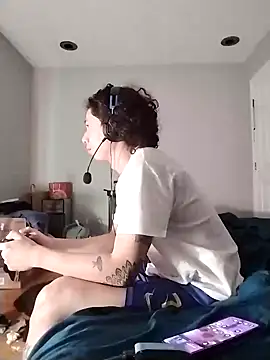 LiverandBrat77 online show from January 9, 6:38 am