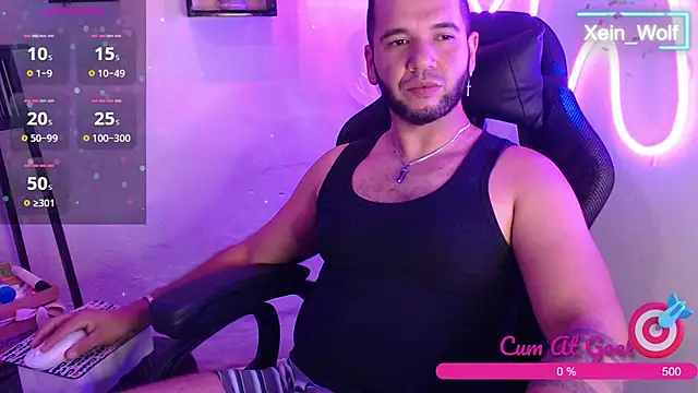 Snapshot of Xein_WoIf chatting on March 12, 2:31 am Xein WoIf online show from March 12, 2:31 am