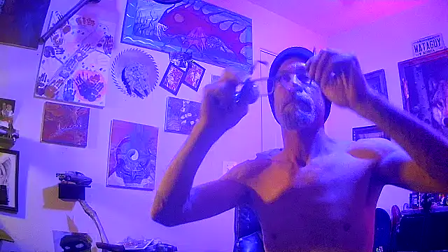 druetrue online show from December 1, 9:45 am