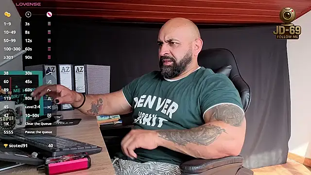 JD-69 online show from November 8, 8:23 pm