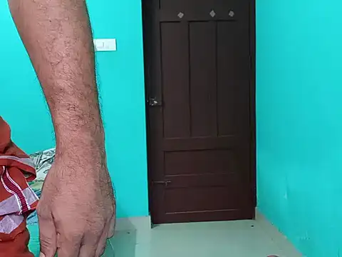 Sultryandrews online show from March 19, 3:41 am