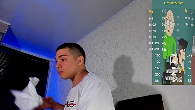 Snapshot of JUANDIAMONDS98 chatting on March 7, 1:40 pm JUANDIAMONDS98 online show from March 7, 1:40 pm