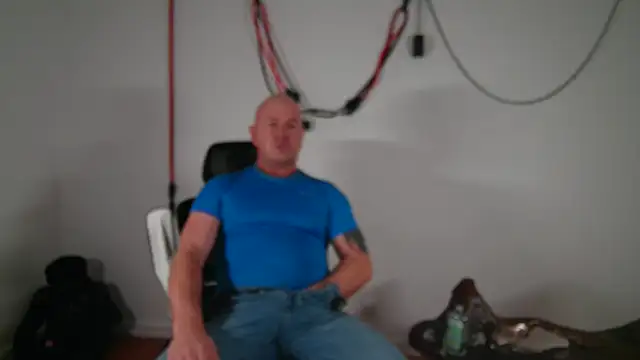 ManlyPrisonGuy online show from December 12, 5:48 pm