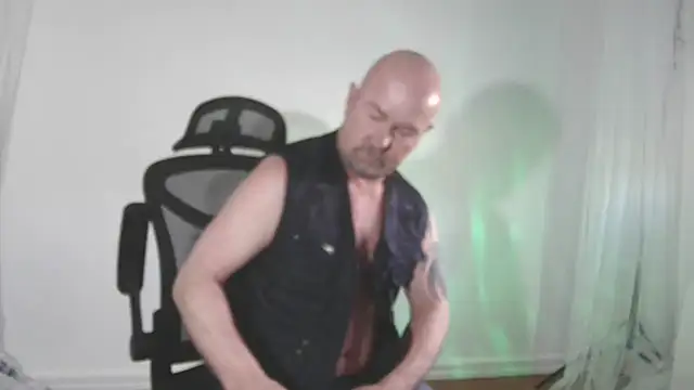 ManlyPrisonGuy online show from March 25, 3:16 pm