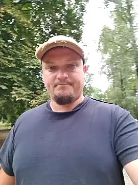 Snapshot of Pandasky chatting on September 14, 7:32 am Pandasky online show from September 14, 7:32 am