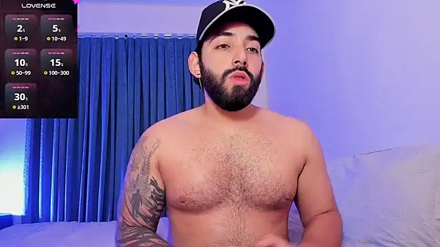 Snapshot of leo_thewolf_ chatting on September 13, 6:53 pm leo thewolf online show from September 13, 6:53 pm
