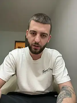 ElChapoGuzman95 online show from February 16, 5:26 pm