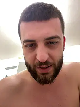 ElChapoGuzman95 online show from March 2, 6:37 am