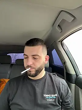 ElChapoGuzman95 online show from January 3, 8:10 am