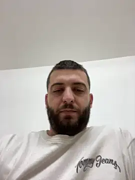 ElChapoGuzman95 online show from January 10, 7:32 pm