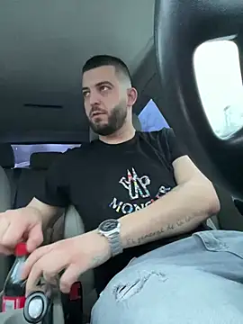 ElChapoGuzman95 online show from January 22, 6:10 am