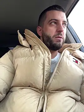 ElChapoGuzman95 online show from January 28, 6:16 am